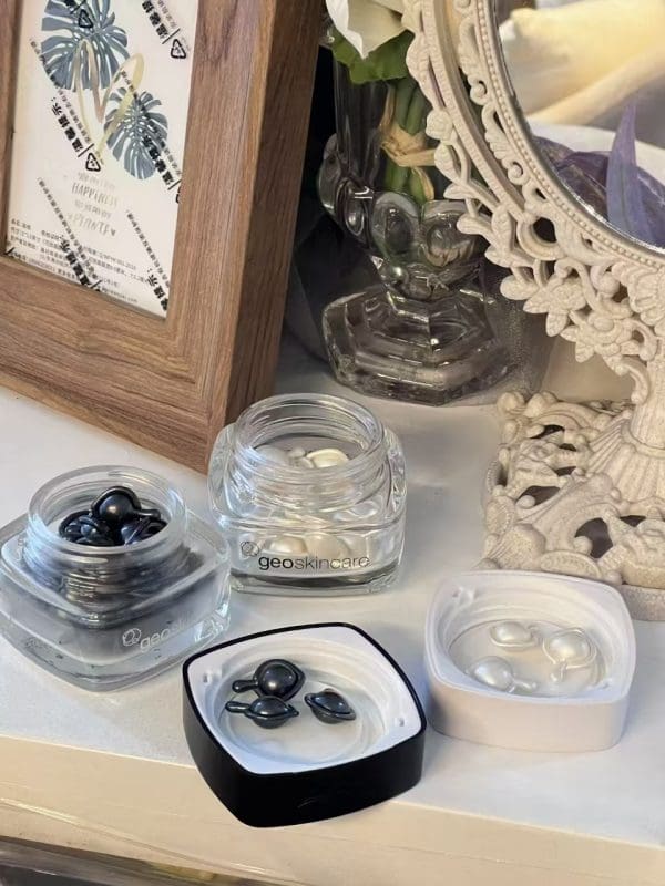 VC Dual Rejuvenation Capsule Essence Oil + Retinol Skin Shaping  Capsule Essence OIl - Image 19