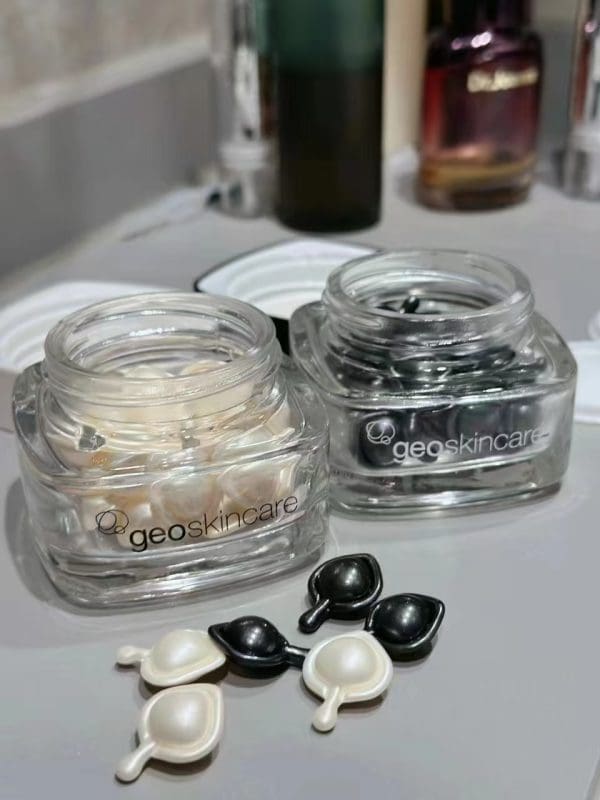 VC Dual Rejuvenation Capsule Essence Oil + Retinol Skin Shaping  Capsule Essence OIl - Image 18