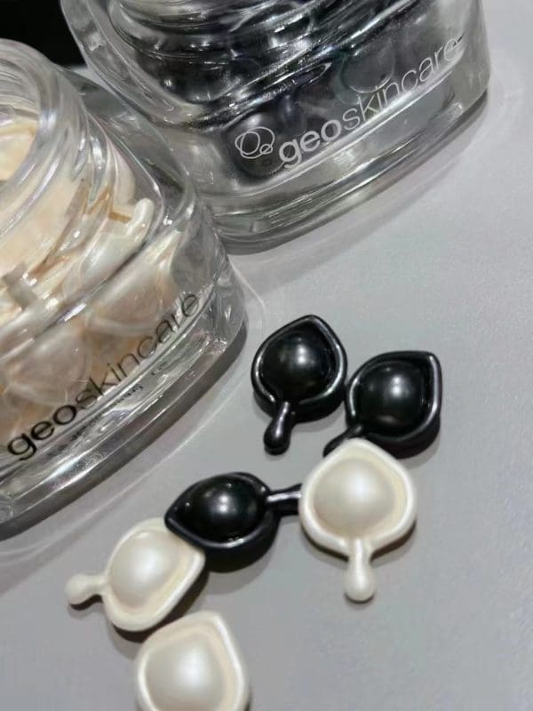 VC Dual Rejuvenation Capsule Essence Oil + Retinol Skin Shaping  Capsule Essence OIl - Image 17