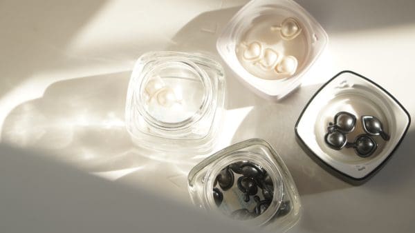 VC Dual Rejuvenation Capsule Essence Oil + Retinol Skin Shaping  Capsule Essence OIl - Image 12